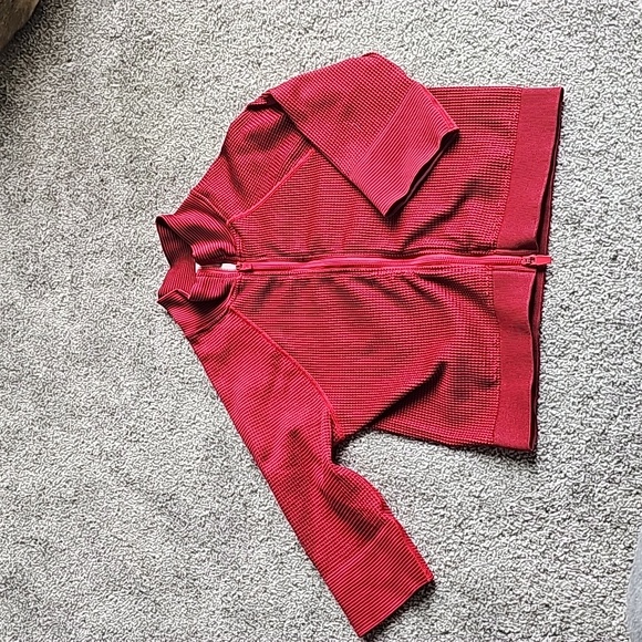 Fabletics Red Cropped Jacket - Picture 1 of 4